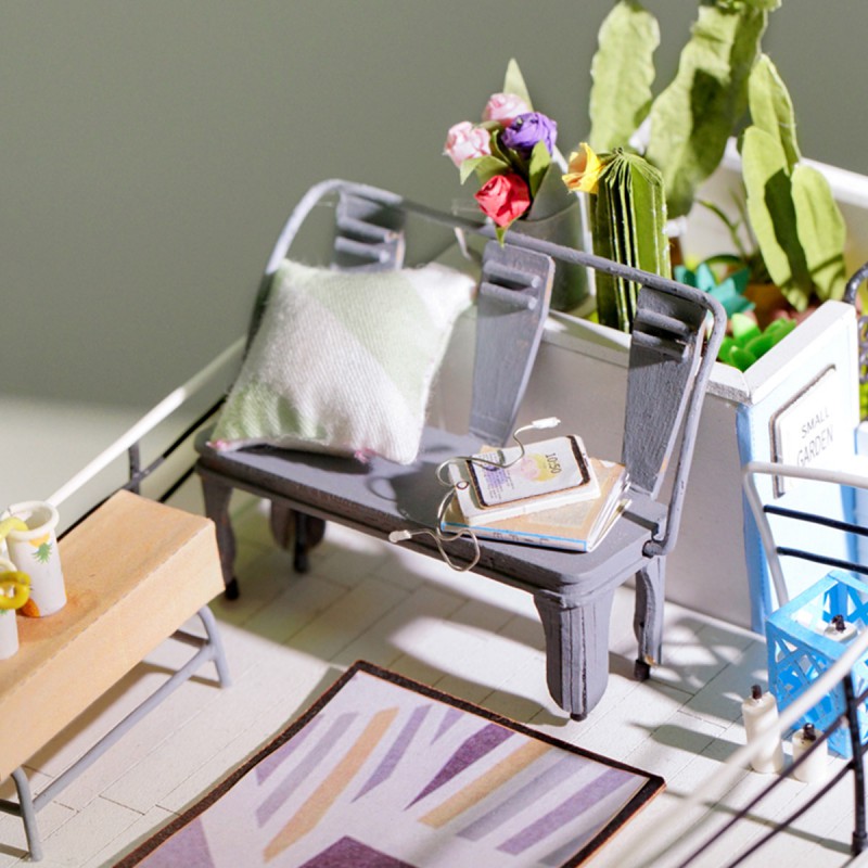 Dora`s Loft , Diy Miniature House