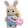 Baby wit konijn,5413 Sylvanian families