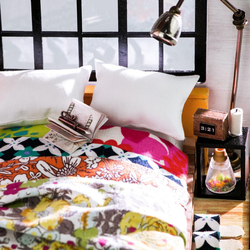 Alice’s Dreamy Bedroom, Diy Miniature House