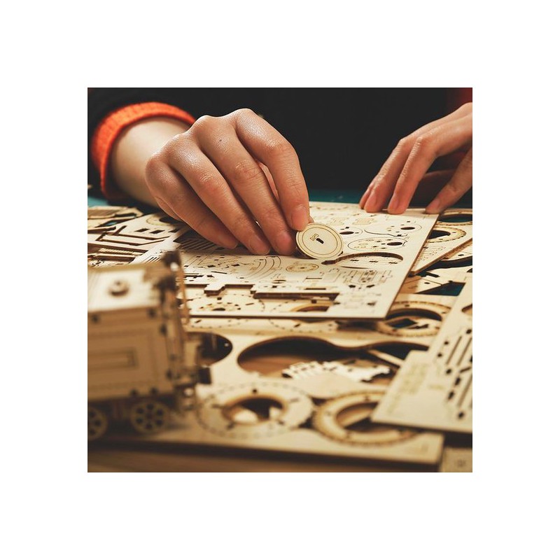 Army field car- Robotime