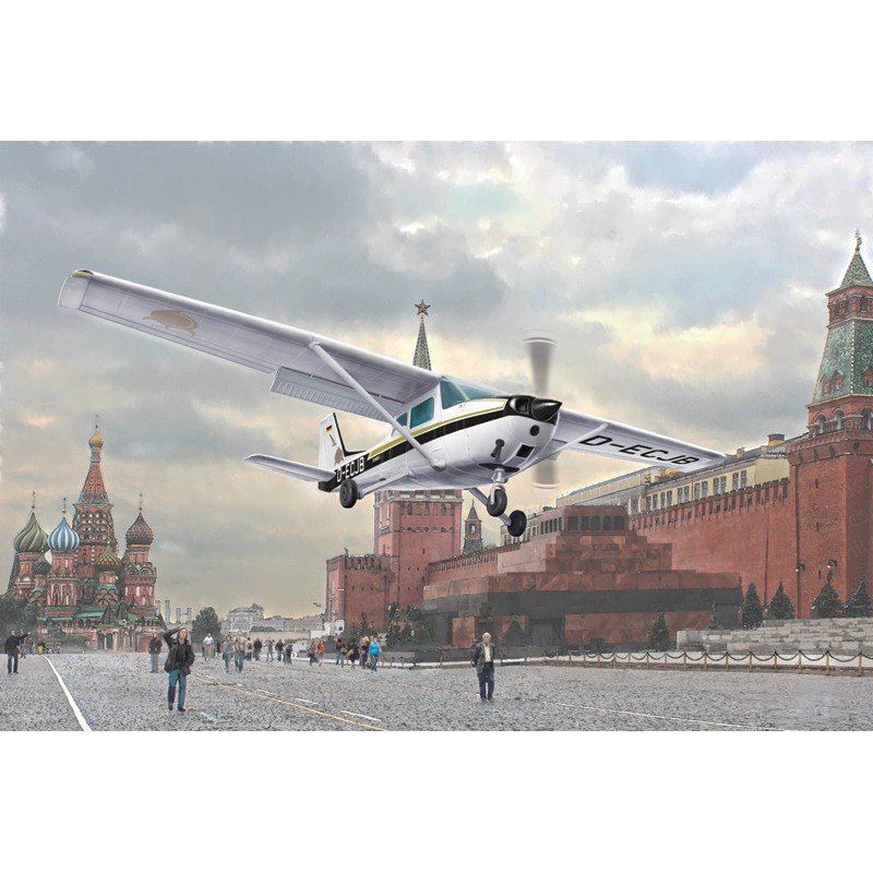 Cessna 172 Skyhawk - Landing on Red Square (1987), italeri 2764