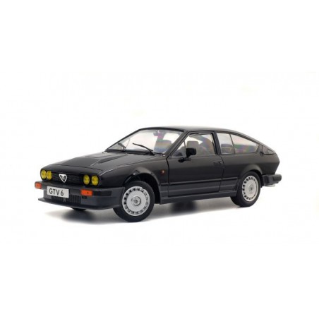 Alfa Romeo GTV 6, zwart  1:18 Solido