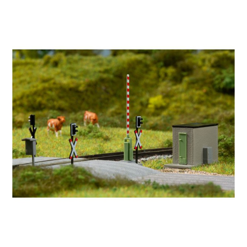 Auhagen N Overweg - halve slagboom 44649