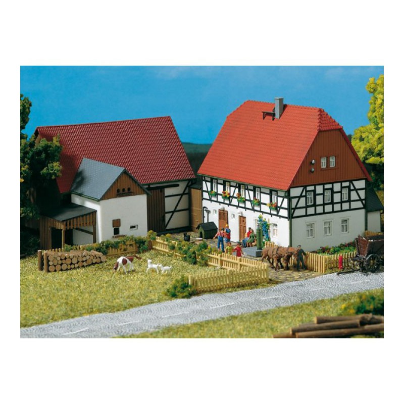 Auhagen H0 Kleine hoeve 11350
