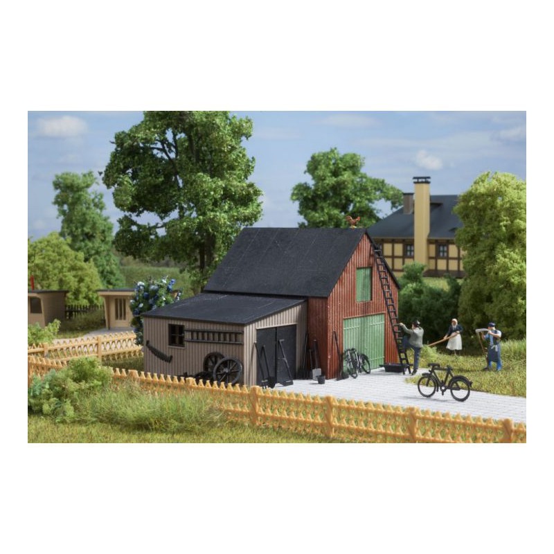 Auhagen H0 Berging met garage 11408