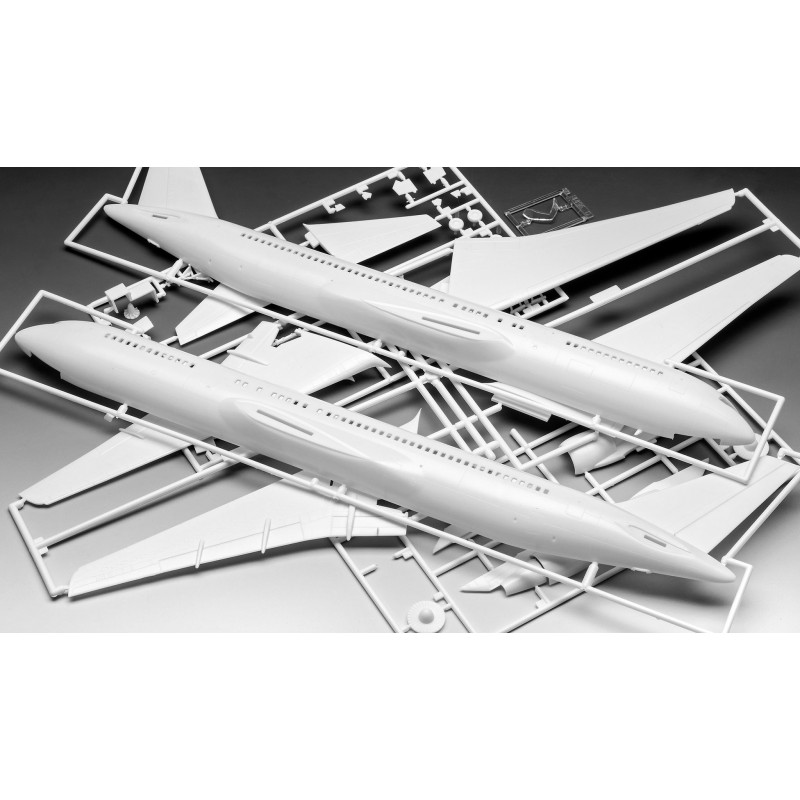 Boeing 767-300ER British Airways Chelsea Rose, Revell