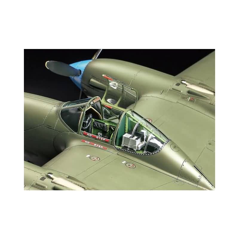 Tamiya Lockheed P-38 F/G Lightning - 1:48