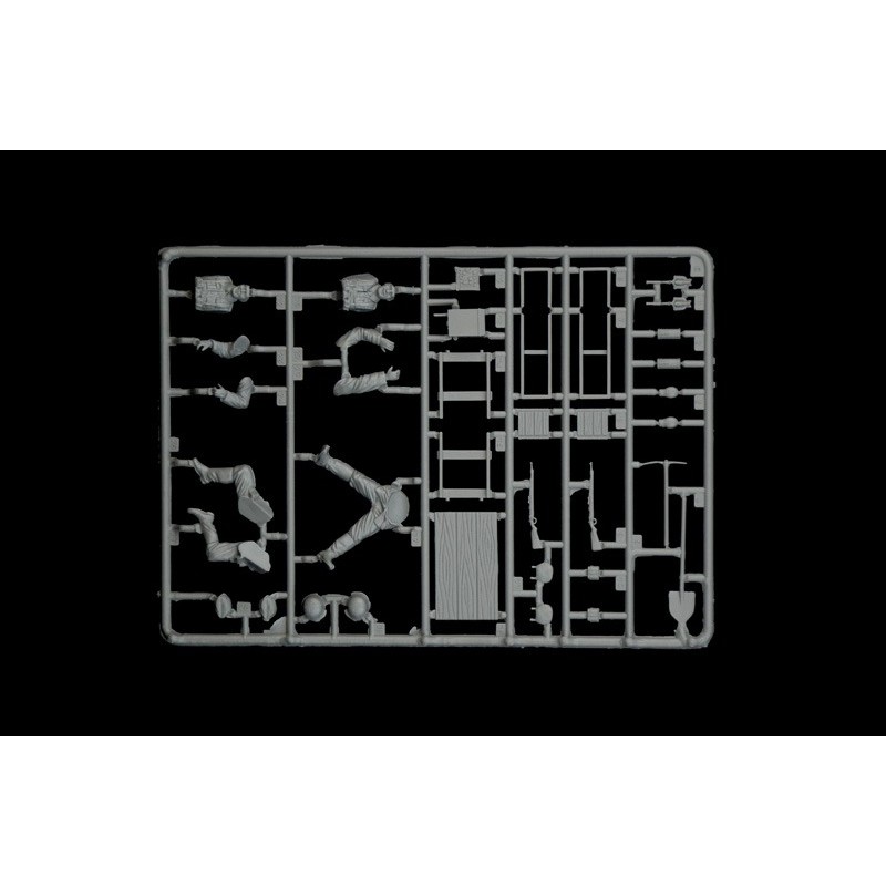 Steyr RSO/01 with German Soldiers