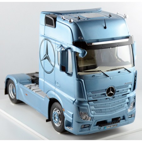 Mercedes Benz Actros MP4 Gigaspace, Italeri