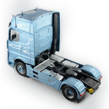 Mercedes Benz Actros MP4 Gigaspace, Italeri