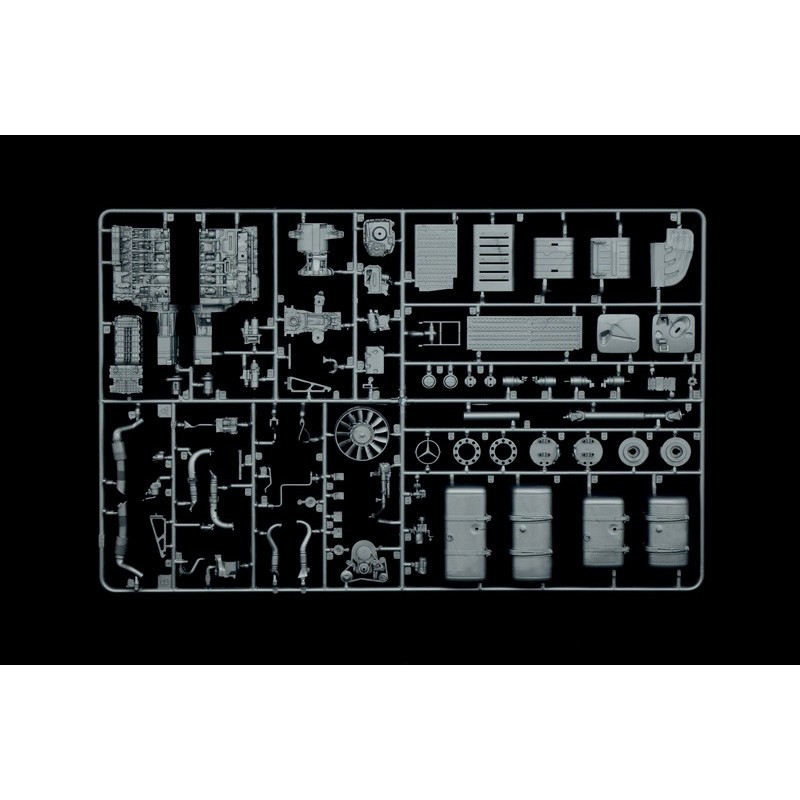 Mercedes-Benz ACTROS MP4 Giga Space, Italeri