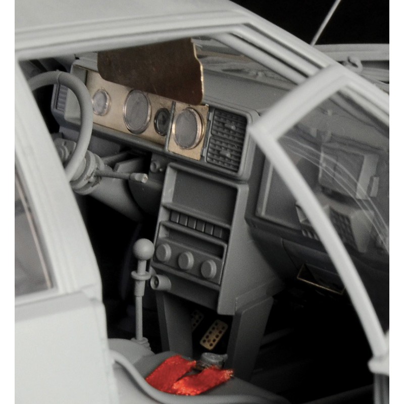 Lancia Delta HF 1:12, Italeri