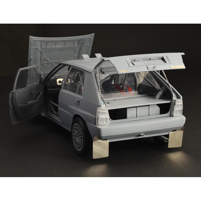 Lancia Delta HF 1:12, Italeri