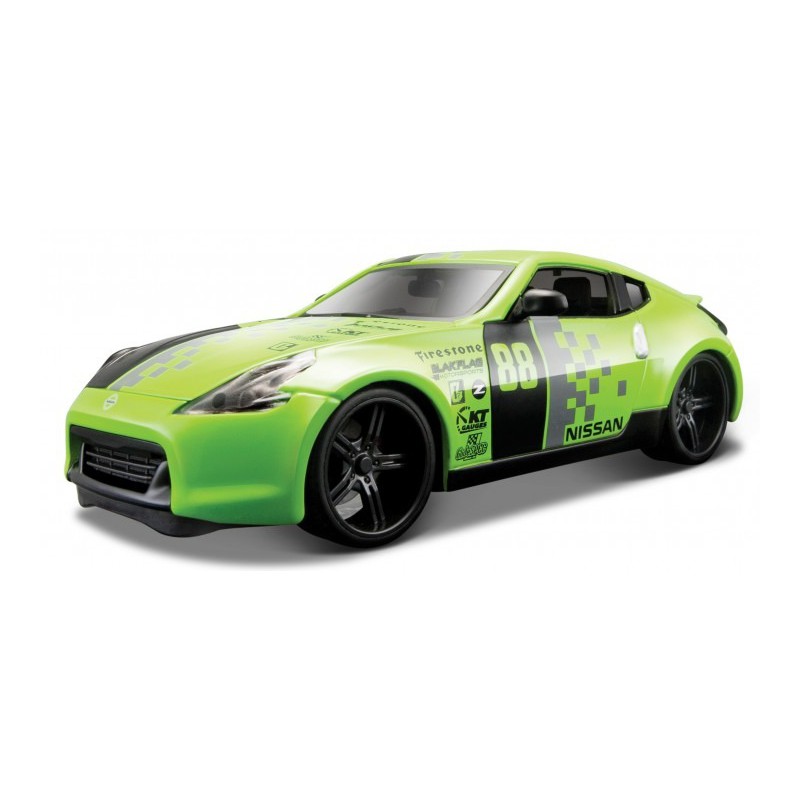 Nissan 3707Z 2009 groen 1:24, Maisto