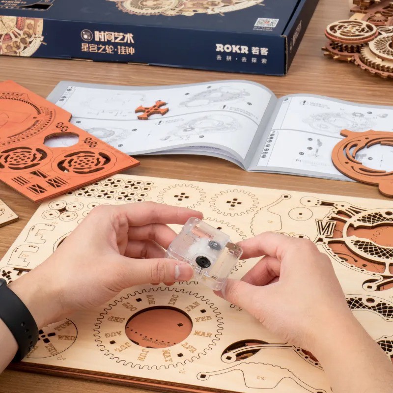 Zodiac Wall Clock, Houten model klok, Rokr