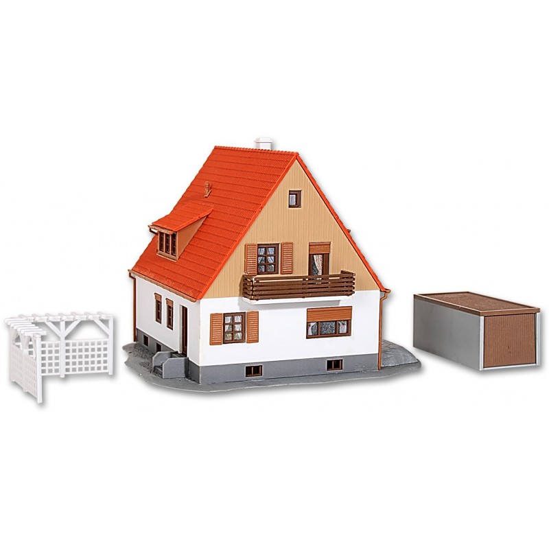 Kibri Woonhuis met terras, garage en pergola, HO 1:87