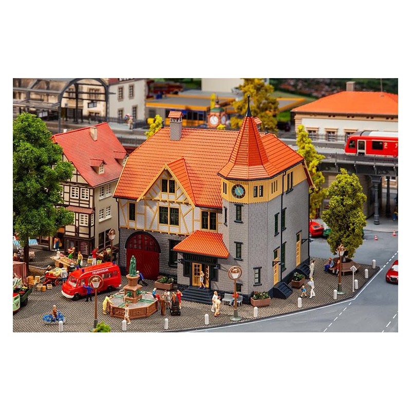 Faller, Gemeentehuis met brandweergarage, 1:87 H0