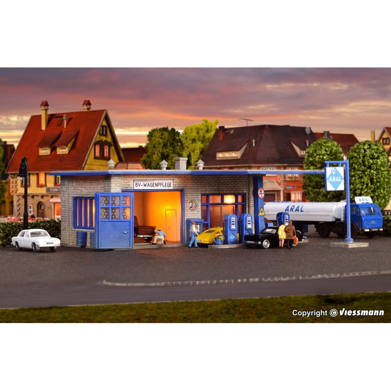 Vollmer, Aral petrol station, N 1:160