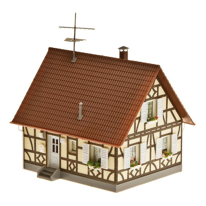 Faller, Eengezinswoning met vakwerk, H0 1:87