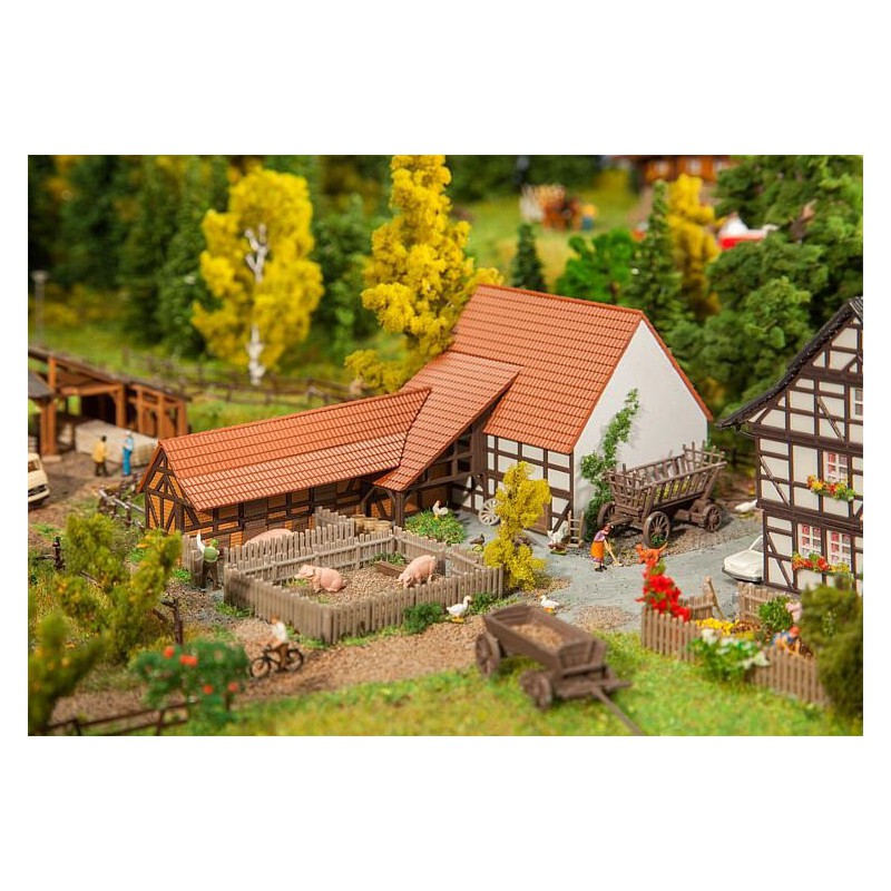 Faller, Landbouwbedrijf met toebehoren, N 1:160
