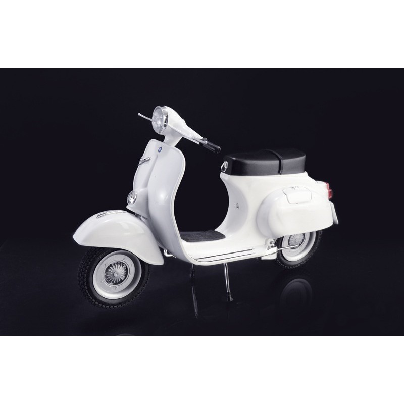 Vespa 125 Primavera 1:9, Italeri