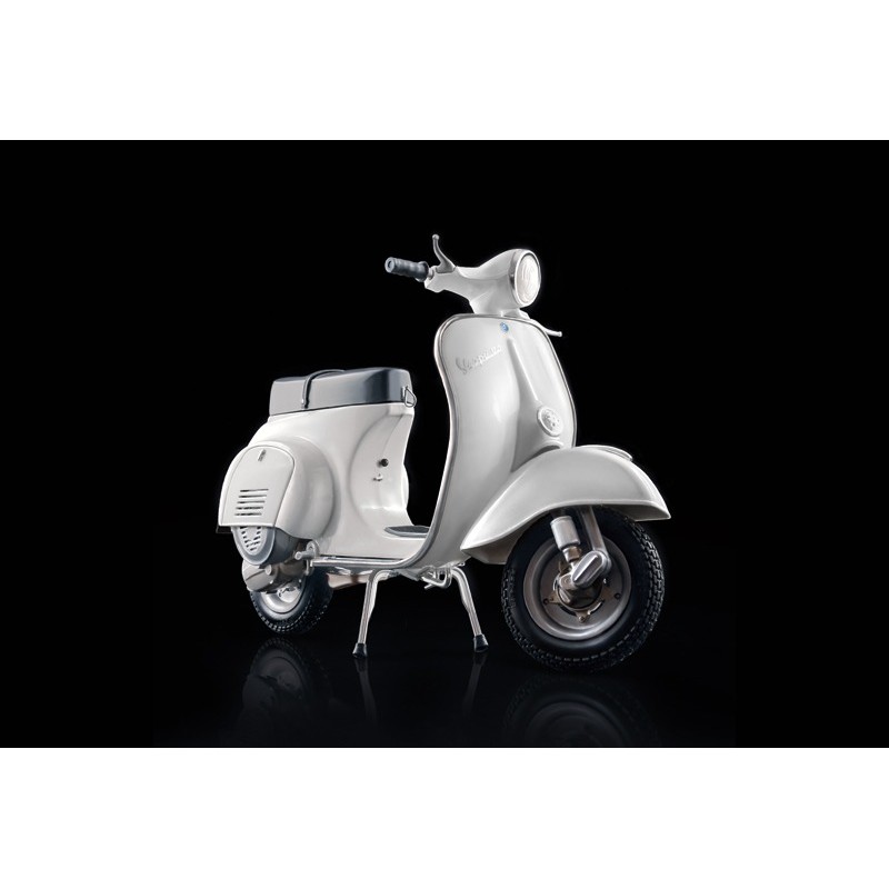 Vespa 125 Primavera 1:9, Italeri