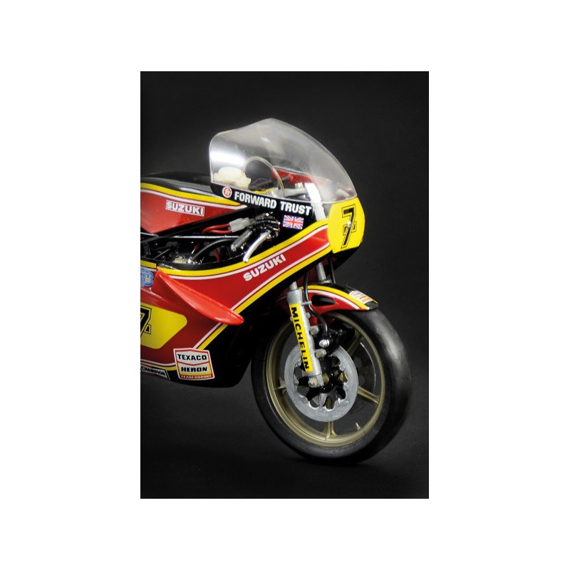 Suzuki RG 500 XR27 1:9, Italeri