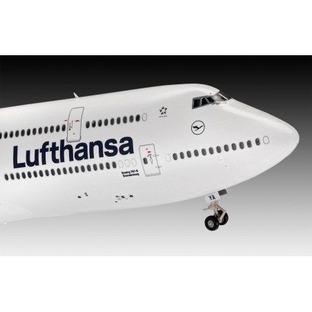 Boeing 747-8 Lufthansa "New Livery" 1:144, Revell