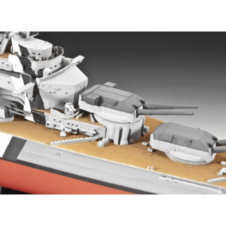 Battleship BISMARCK 1:700, Revell