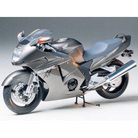 Honda CBR 1100XX Blackbird 1:12, Tamiya