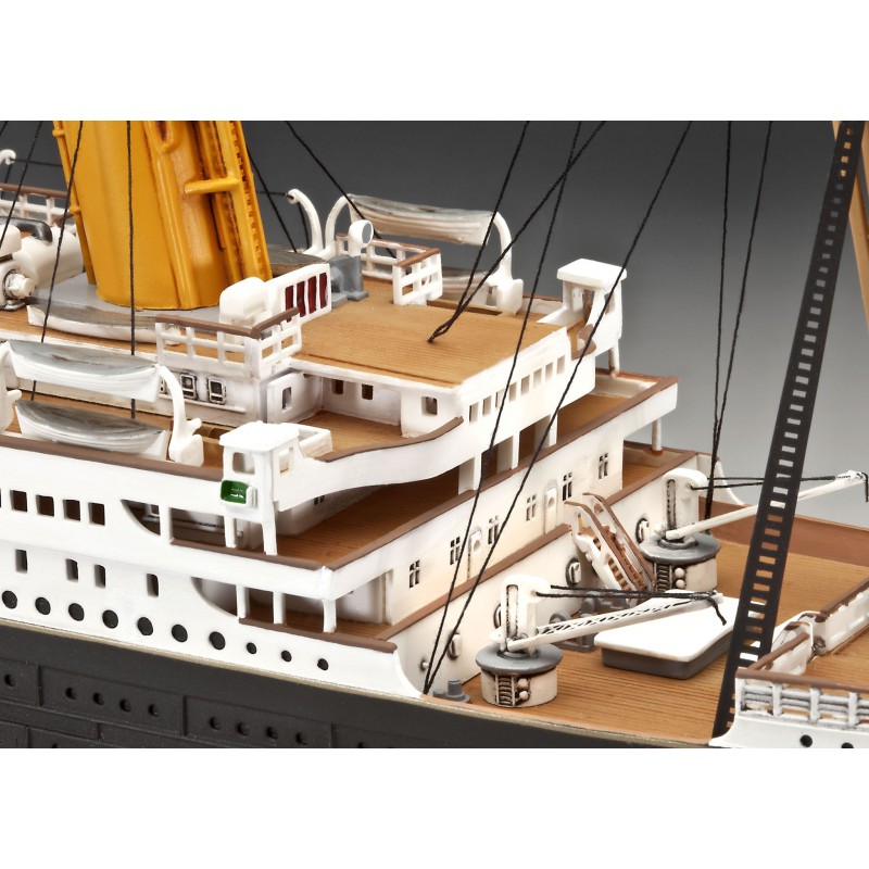 Revell Titanic Cadeauset 100 jaar