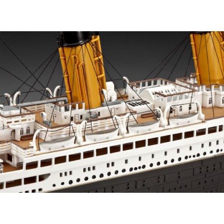 Revell Titanic Cadeauset 100 jaar