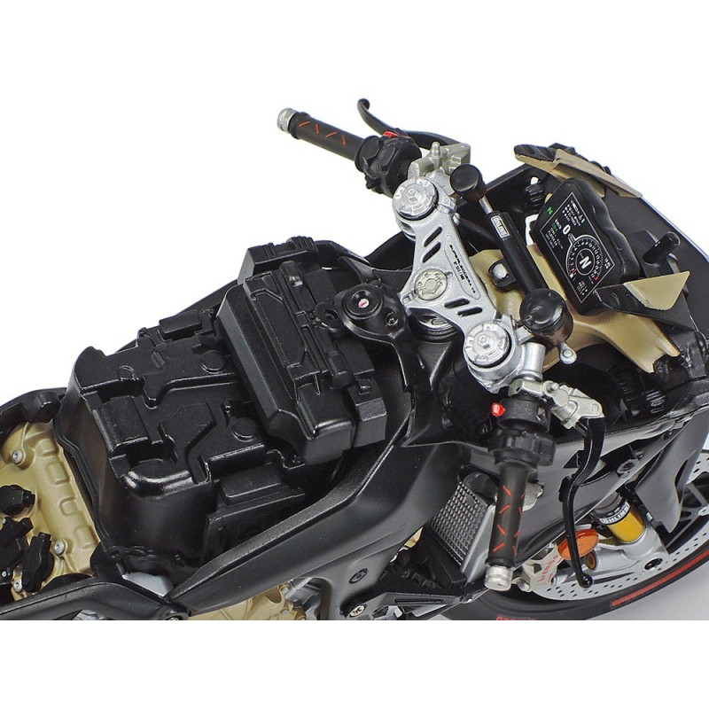 Ducati Superleggera V4 1:12 (No. 140), Tamiya