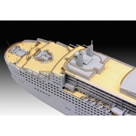 queen-mary-2-1400-platinum-edition-revell