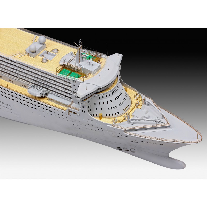 queen-mary-2-1400-platinum-edition-revell
