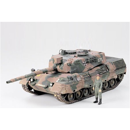 west-german-tank-leopard-a4-135-tamiya