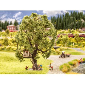 boom-met-boomhut-15cm-noch-21765