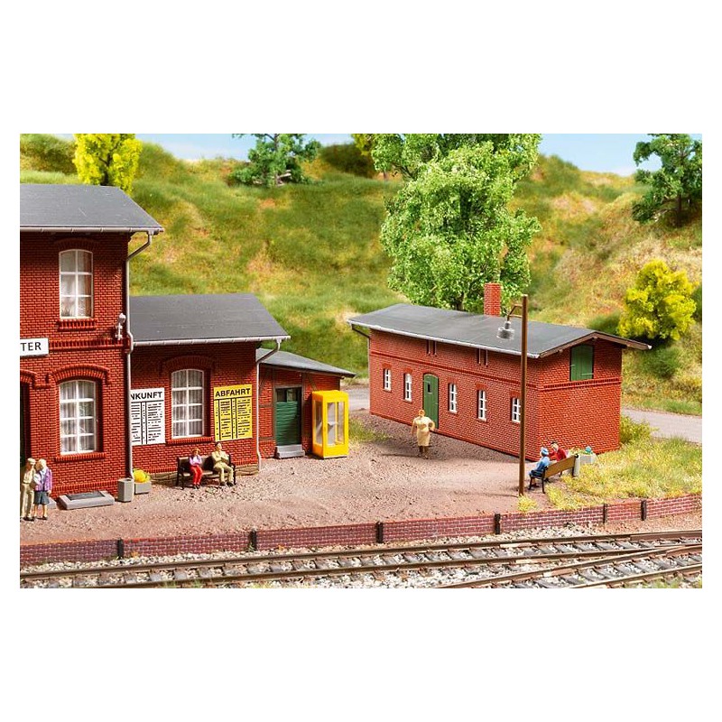 Station / Bahnhof Neukloster Set, H0 Auhagen (15106)