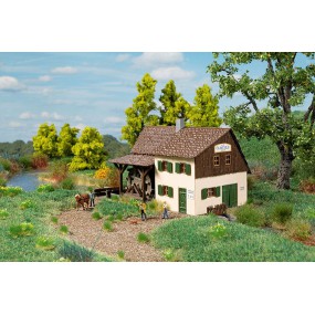 Oude olie molen, H0 Auhagen (13353)(Exclusief motor!!)