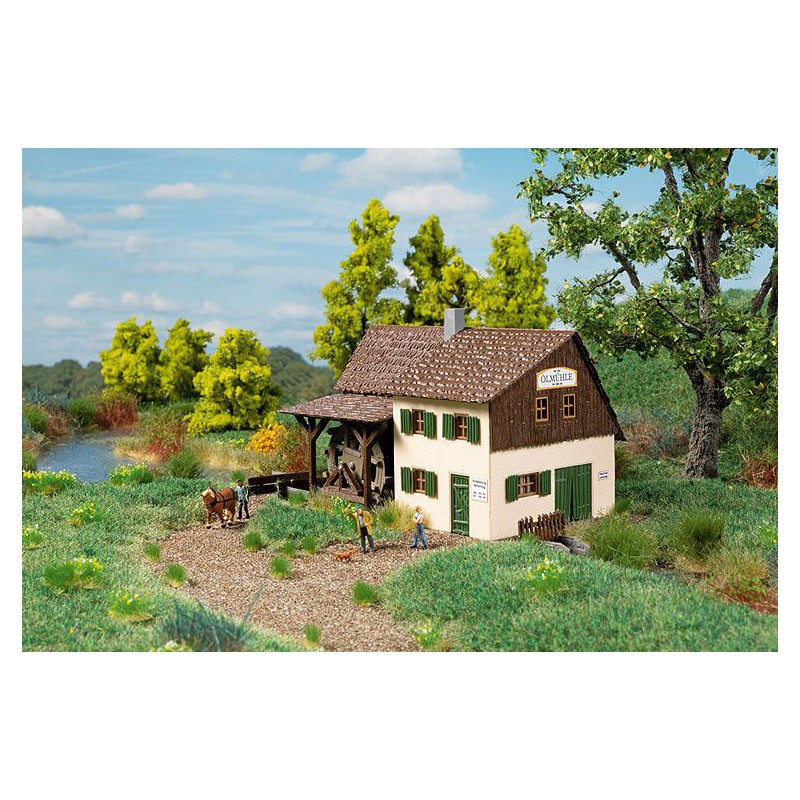 Oude olie molen, H0 Auhagen (13353)(Exclusief motor!!)