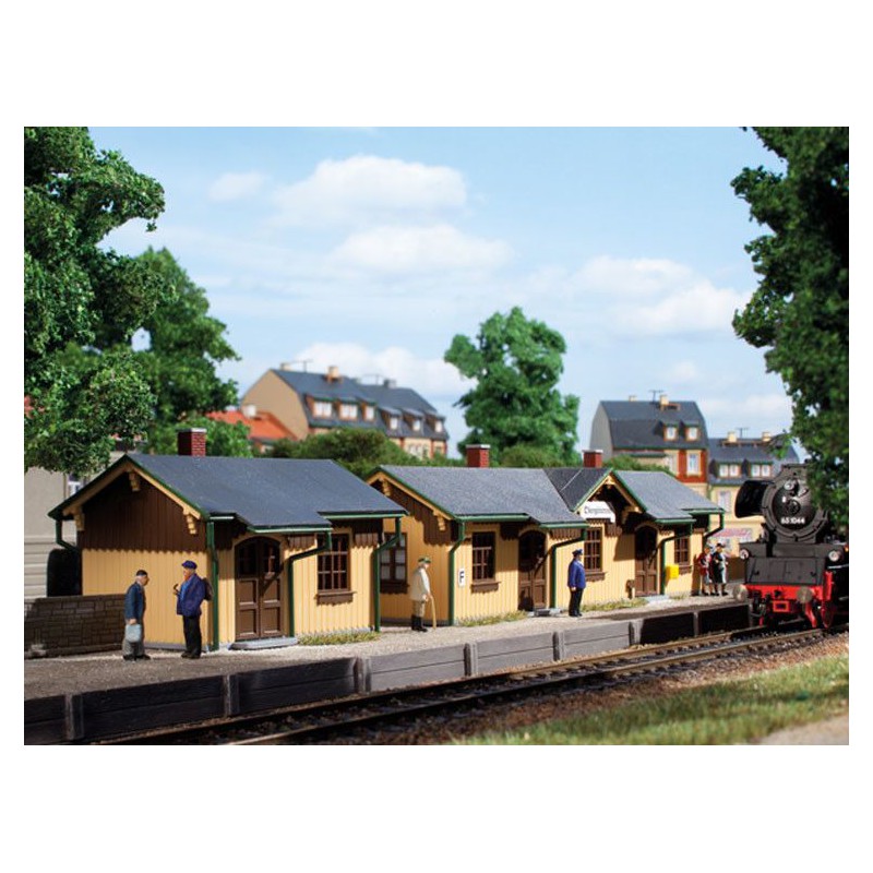 Klein Station / Haltepunkt Obergittersee mit Nebengebäude, H0 Auhagen (11358)