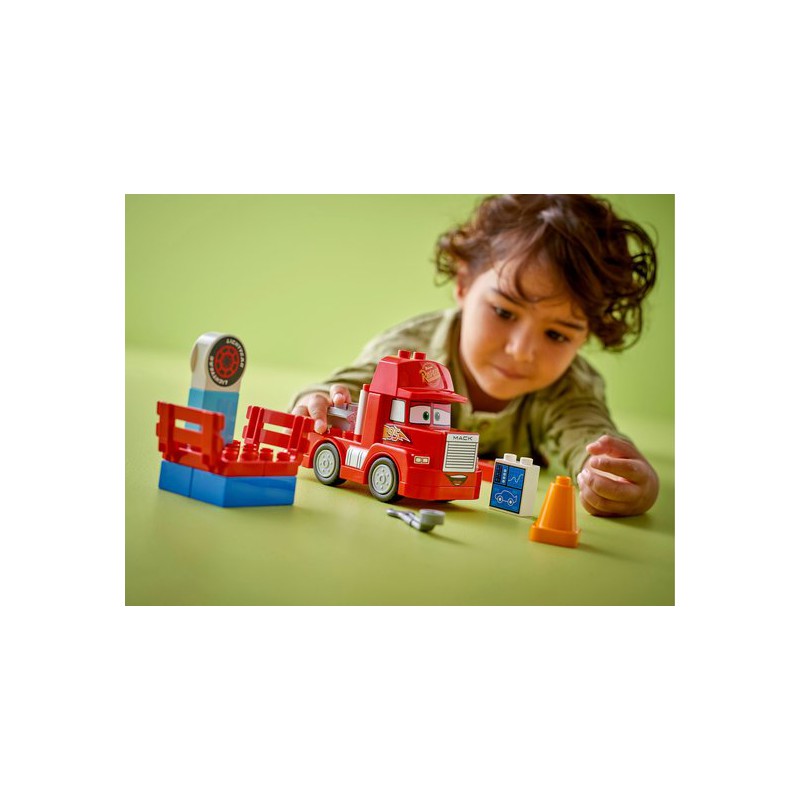 LEGO DUPLO - 10417 Mack bij de race