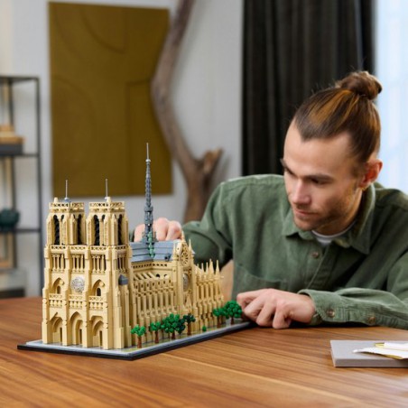 LEGO Architecture - 21061 Notre-Dame van Parijs