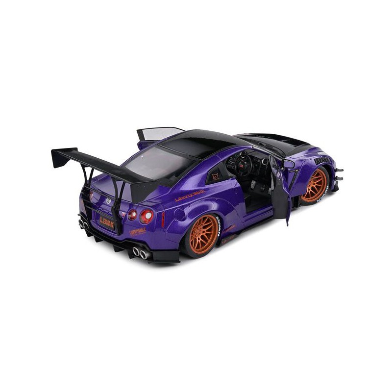 Nissan GT-R R35 W/ Liberty (Paars) - 1:18 - Solido