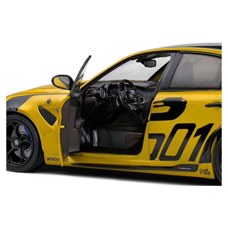 Alfa Romeo Giulia GTA M '22 (Geel) - 1:18 - Solido