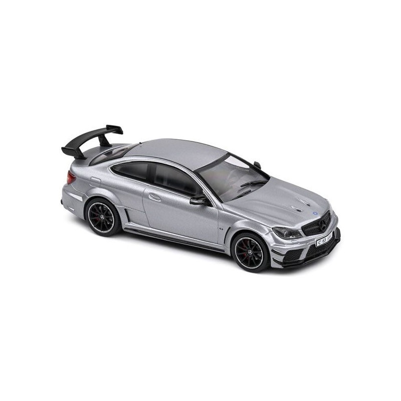 Mercedes Benz C63 AMG Black Series '11 (Grijs) - 1:43 - Solido