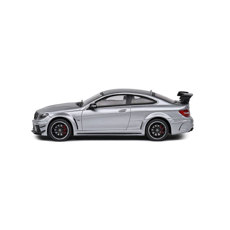 Mercedes Benz C63 AMG Black Series '11 (Grijs) - 1:43 - Solido