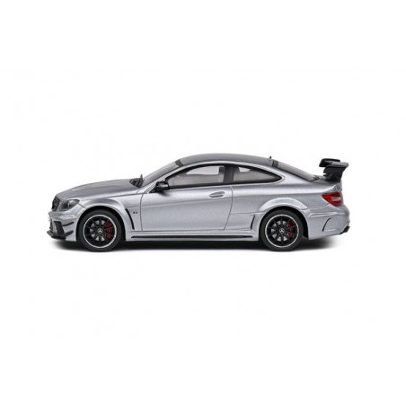 Mercedes Benz C63 AMG Black Series '11 (Grijs) - 1:43 - Solido