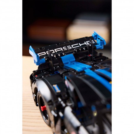 LEGO TECHNIC - 42176 Porsche GT4 e-Performance