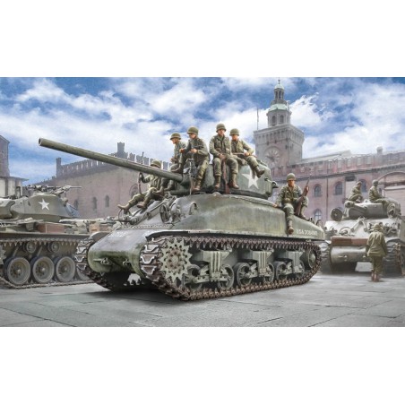 m4a1-sherman-tank-met-figuren-135-italeri